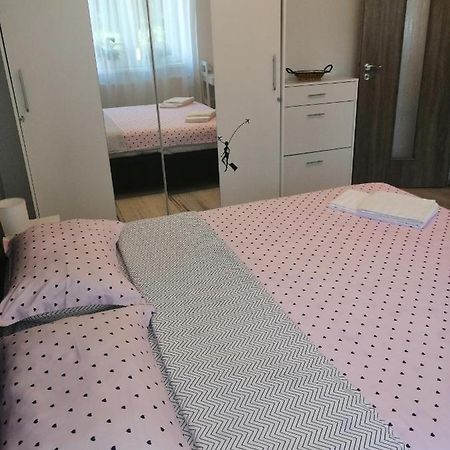 Amigohd² Apartment Хунедоара Екстериор снимка